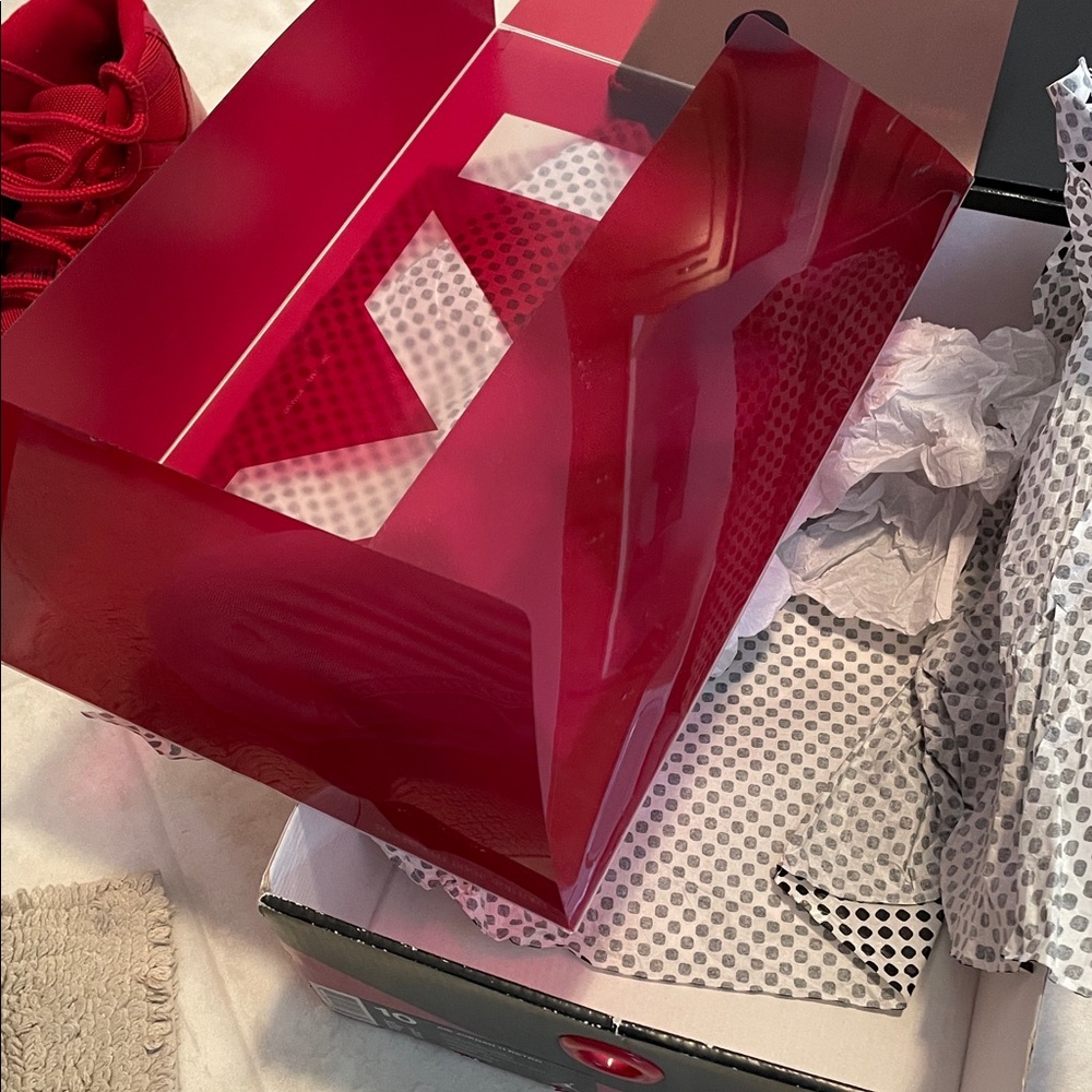 Nike Air Jordan 11 Retro men’s 10 - Picture 16 of 16